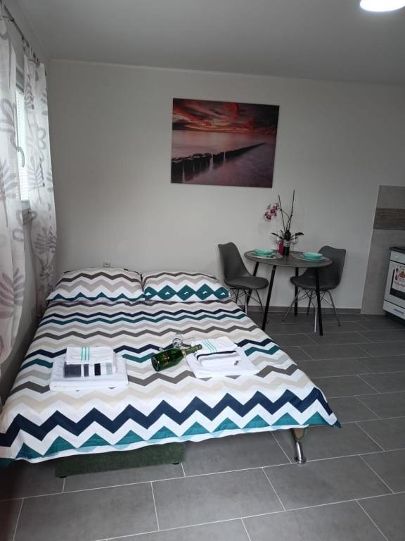 شقة Studio Apartman Maria Kaštela المظهر الخارجي الصورة